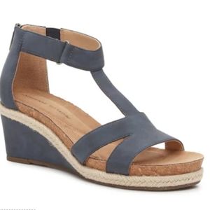 Adrienne Vittadini Trivia Wedge Sandal